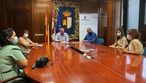 El Gobierno regional brinda su apoyo a la Asociación Síndrome de Prader Willi de Castilla-La Mancha para dar visibilidad a esta enfermedad rara