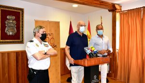 El subdelegado del Gobierno en Cuenca presenta el nuevo DNI Europeo 4.0 en Tarancón