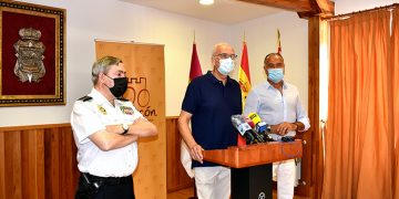 El subdelegado del Gobierno en Cuenca presenta el nuevo DNI Europeo 4.0 en Tarancón