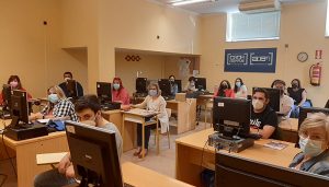 Empresas y trabajadores integradas en ACEM han realizado el curso de organización empresarial y recursos humanos