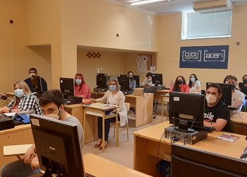 Empresas y trabajadores integradas en ACEM han realizado el curso de organización empresarial y recursos humanos