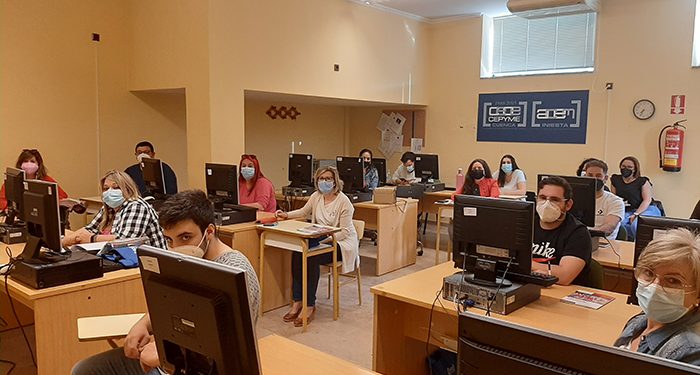 Empresas y trabajadores integradas en ACEM han realizado el curso de organización empresarial y recursos humanos 1 Empresas y trabajadores integradas en ACEM han realizado el curso de organización empresarial y recursos humanos