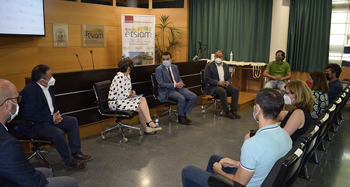 Estudiantes de la UCLM trabajarán en el desarrollo de la tecnología blockchain en el sector vitivinícola de la región