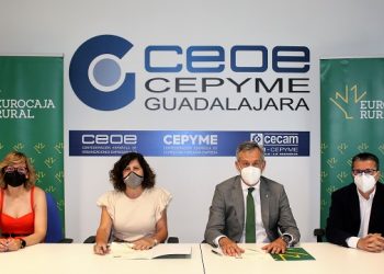 Eurocaja Rural y CEOE-CEPYME Guadalajara refuerzan su cooperación suscribiendo un convenio en materia social para reactivar la economía