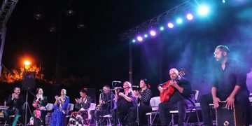 Flamenco puro y sin concesiones en la Plaza del Pueblo de Cabanillas