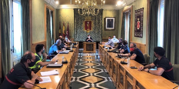 Las Juntas Locales de Protección Civil y de Seguridad acuerdan centrar las actuaciones en San Julián en garantizar las medidas de seguridad y sanitarias