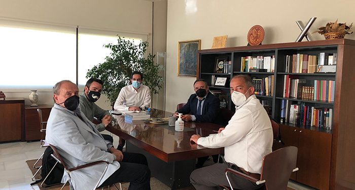 La Escuela Politécnica de Cuenca contará con un punto de información del Colegio Oficial de Ingenieros Técnicos de Telecomunicación de C-LM 1 La Escuela Politécnica de Cuenca contará con un punto de información del Colegio Oficial de Ingenieros Técnicos de Telecomunicación de C-LM