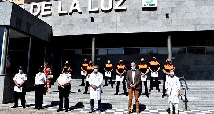 La Policía Nacional de Cuenca reconoce al personal de seguridad privada del Hospital ‘Virgen de la Luz’ y centros asociados por su labor durante el covid 1 La Policía Nacional de Cuenca reconoce al personal de seguridad privada del Hospital ‘Virgen de la Luz’ y centros asociados por su labor durante el covid