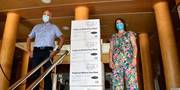 La Subdelegación del Gobierno en Cuenca inicia el reparto de 90.000 mascarillas quirúrgicas para distribuir entre entidades locales y entidades sociales