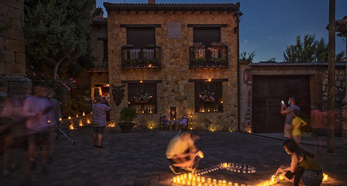 Más de 8.000 velas iluminarán Arbancón en la quinta edición de A la luz de las velas 1 Más de 8.000 velas iluminarán Arbancón en la quinta edición de A la luz de las velas