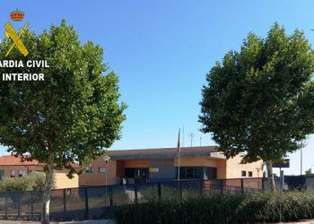 Mientras paseaba a su perro rayaba los vehículos que se encontraba: ha sido detenida en El Casar 4 Mientras paseaba a su perro rayaba los vehículos que se encontraba ha sido detenida en El Casar