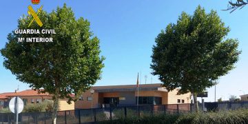 Mientras paseaba a su perro rayaba los vehículos que se encontraba ha sido detenida en El Casar