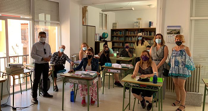 Ocho alumnos trabajadores se forman en Sacedón sobre Atención sociosanitaria a personas dependientes en instituciones sociales