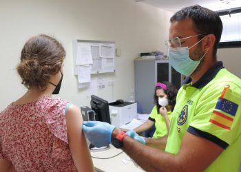 Aunque se reduce la mortalidad por Covid-19 en Castilla-La Mancha, el fin de semana registra 366 casos en Guadalajara y 299 en Cuenca