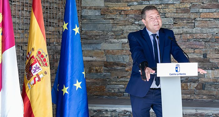 Page muestra su satisfacción al conseguir "cubos de agua y de justicia” frente a “la hemorragia del trasvase”