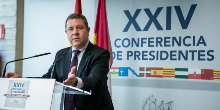 Page: “Si Aragonés va a Waterloo, que sea para traerse a Puigdemont” 1 Page: “Si Aragonés va a Waterloo, que sea para traerse a Puigdemont”