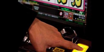 Si tienes un bar con máquinas tragaperras puedes beneficiarte de la ampliación de la bonificación de la tasa fiscal del juego