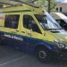 Tres heridos al salirse de la vía una ambulancia en la A-40