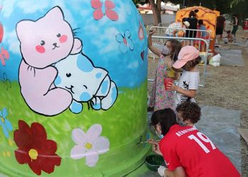 Un taller infantil en Cabanillas da como fruto cuatro nuevas casas para colonias felinas
