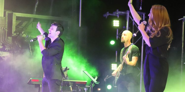 Más de 700 espectadores disfrutaron del magnífico concierto tributo ofrecido por Fran Valenzuela en Cabanillas del Campo 1 valenzuela 18