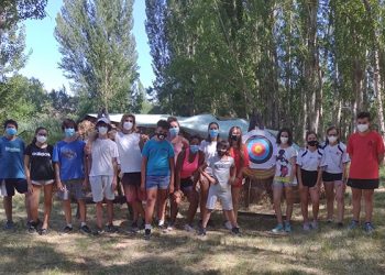 Villanueva de la Torre organiza varias salidas culturales y de aventura en la provincia dirigidas a su juventud