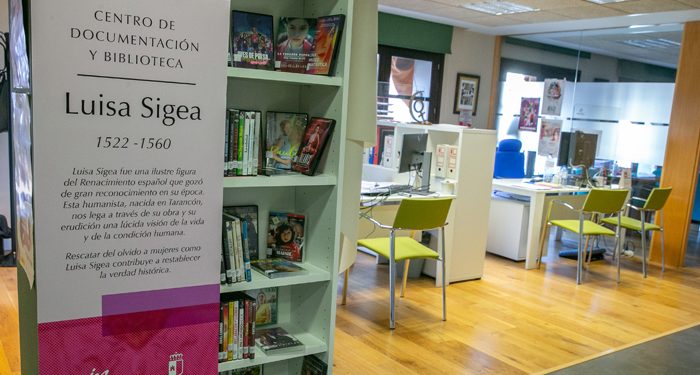 El Gobierno regional anima a disfrutar de los más de 12.000 documentos del fondo documental ‘Luisa Sigea’