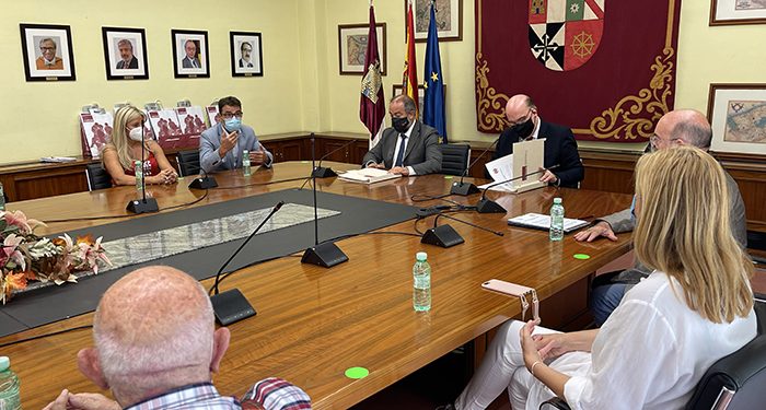 La UCLM y la Academia de Gastronomía de Castilla-La Mancha crearán una cátedra universidad-empresa de gastronomía