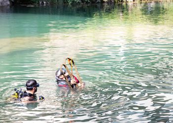 APNEA, el Club Piragüismo y el Ayuntamiento colaboran en la limpieza del fondo del río Tajo a su paso por Trillo