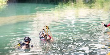 APNEA, el Club Piragüismo y el Ayuntamiento colaboran en la limpieza del fondo del río Tajo a su paso por Trillo