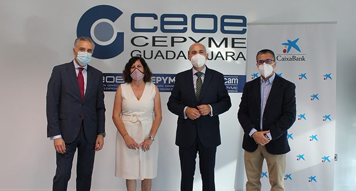 CaixaBank y CEOE-CEPYME Guadalajara renuevan su convenio de colaboración