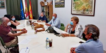 CEDER Alcarria Conquense pide abordar el problema de los gastos que asumen los ayuntamientos por el mantenimiento de consultorios y colegios