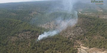 Controlados dos incendios en Cañada del Hoyo y Santa Cruz de Moya