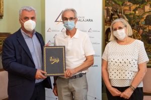 La Escuela de Vela de Alocén pasa a ser de titularidad municipal con apoyo económico de la Diputación para su mantenimiento y actividades