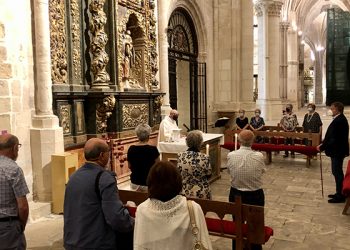 Dolz asiste a la tradicional misa en honor a la Virgen de la Nieves