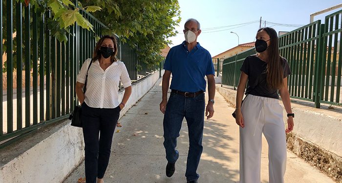 El Gobierno regional acomete obras de mejora y reforma en el colegio público de El Peral