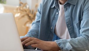 El Gobierno regional autoriza para el próximo curso la ampliación de enseñanzas de Idiomas y de FP en diferentes centros de adultos de Castilla-La Mancha