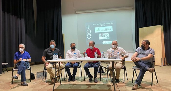 El Gobierno regional continúa trabajando en la futura ´Ruta del Vino´ “para incrementar la competitividad de nuestros vinos” 1 El Gobierno regional continúa trabajando en la futura ´Ruta del Vino´ “para incrementar la competitividad de nuestros vinos”