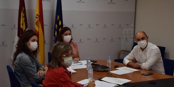 El Gobierno regional y los agentes sociales firman el acuerdo para los planes de trabajo de 2021 en el marco del Consejo de Diálogo Social