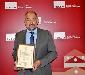El rector de la UCLM, Julián Garde, designado Miembro de Mérito de la Fundación Carlos III