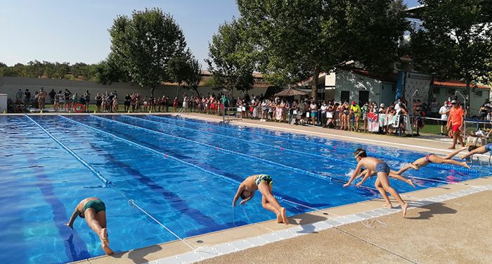 El XXXII Campeonato Interpueblos se cierra con la participación de 2.300 nadadores