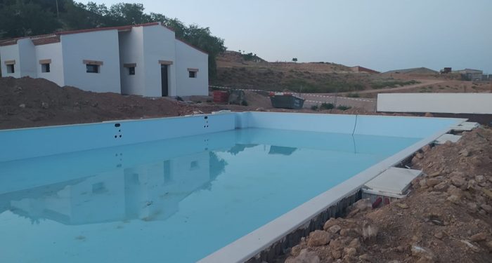 Hita completa el vaso de la nueva piscina municipal gracias a la Diputación de Guadalajara