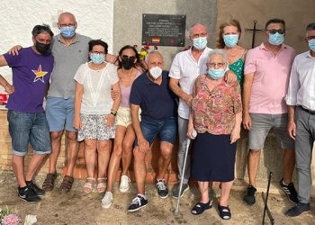 Homenaje en Vara de Rey a dos hermanos asesinados en el campo de concentración austríaco de Gusen
