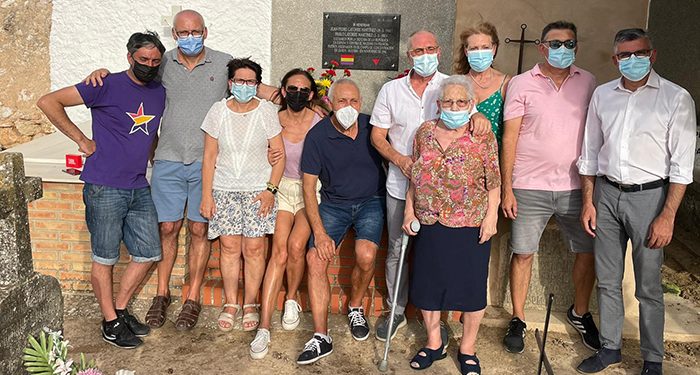 Homenaje en Vara de Rey a dos hermanos asesinados en el campo de concentración austríaco de Gusen