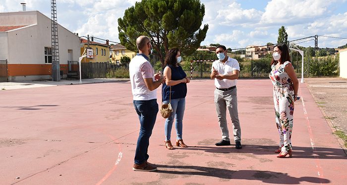 La Diputación de Cuenca y el Ayuntamiento de Sotos están invirtiendo 84.000 euros en la pista de pádel, la piscina y el polideportivo