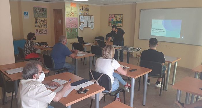 Los empresarios de la Manchuela muestran gran interés sobre el registro de jornada