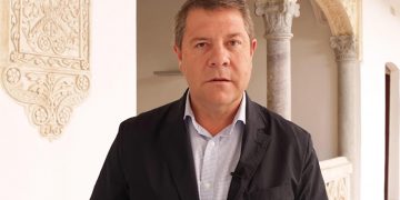 Page pone a disposición del Gobierno de España los medios de Castilla-La Mancha que puedan ayudar a paliar la crisis humanitaria de Afganistán