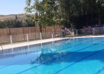 Rescatado un niño de dos años del vaso de una piscina en Uceda