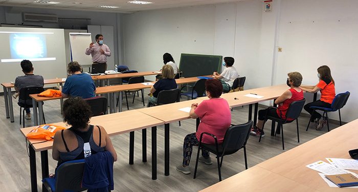 Una veintena de empresarios de UNICO se forman sobre el registro de jornada y su distribución 1 Una veintena de empresarios de UNICO se forman sobre el registro de jornada y su distribución