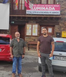 Vecinos de la Sierra Norte expresan sus quejas al diputado de Unidas Podemos, Daniel Touset