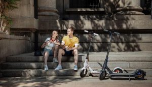 Xiaomi renueva su Mi Electric Scooter con más autonomía y seguridad